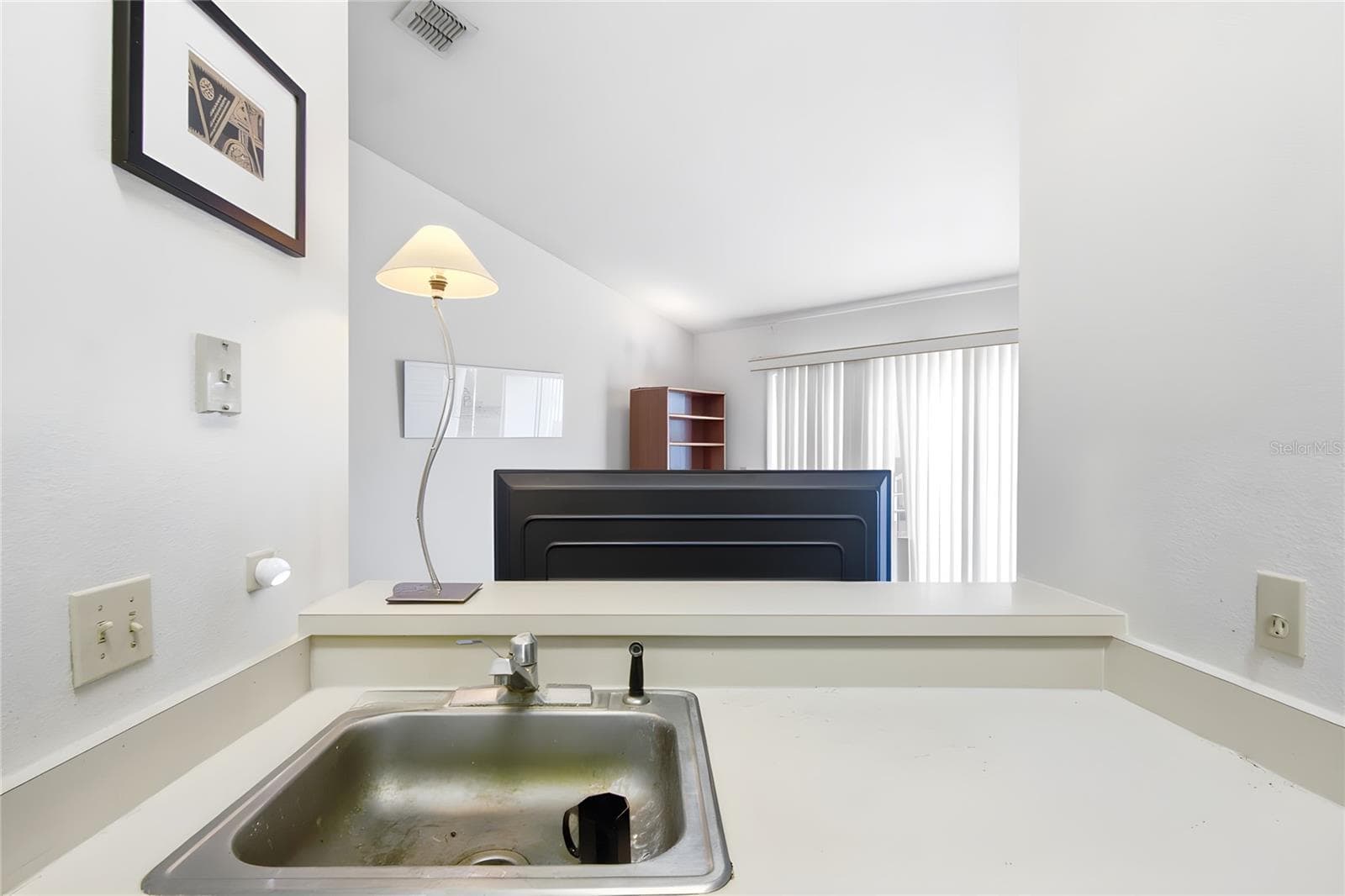 2508 WOODGATE BOULEVARD — photo 18 of 34