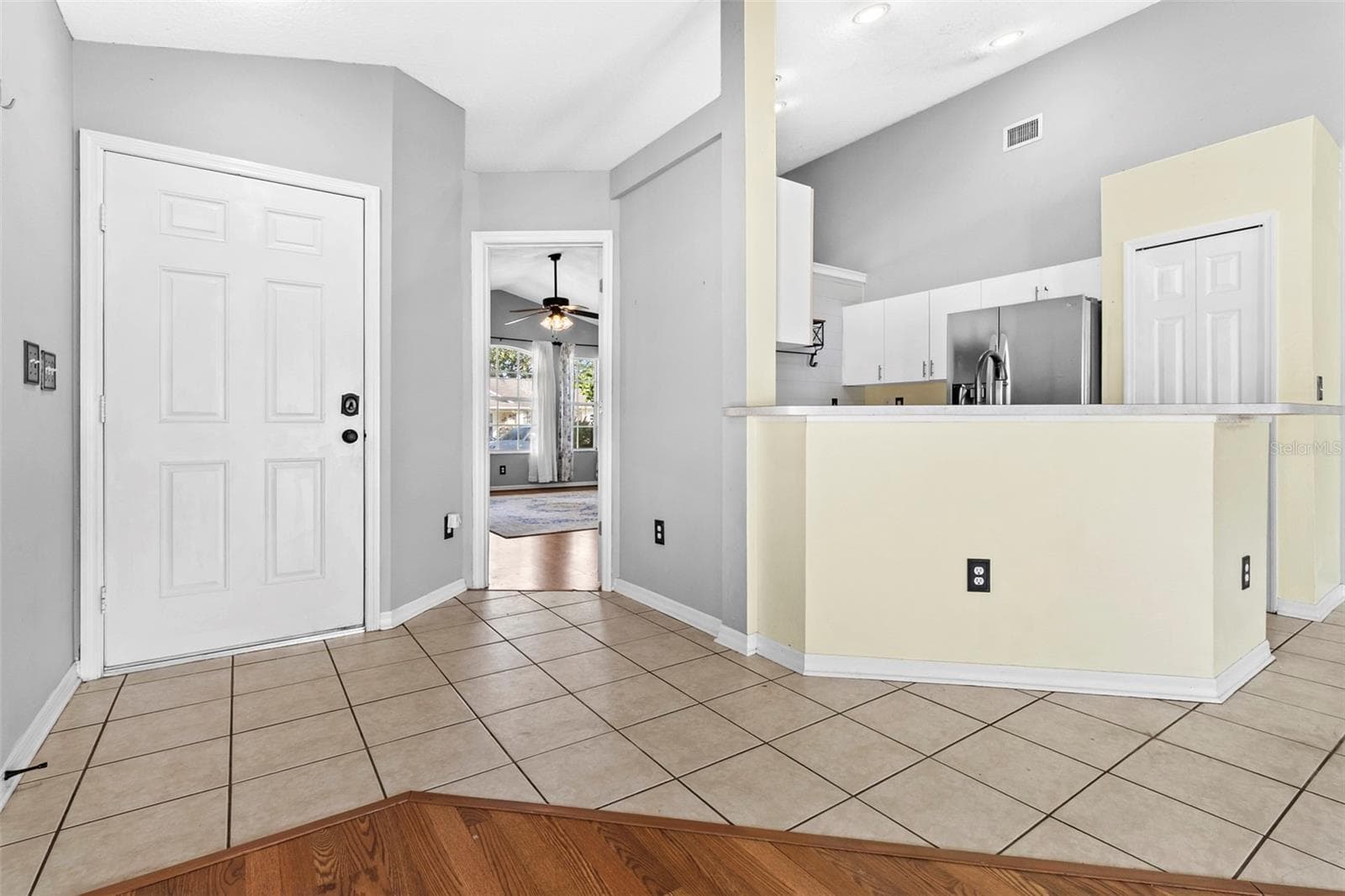 1239 AVONWOOD COURT — photo 5 of 32