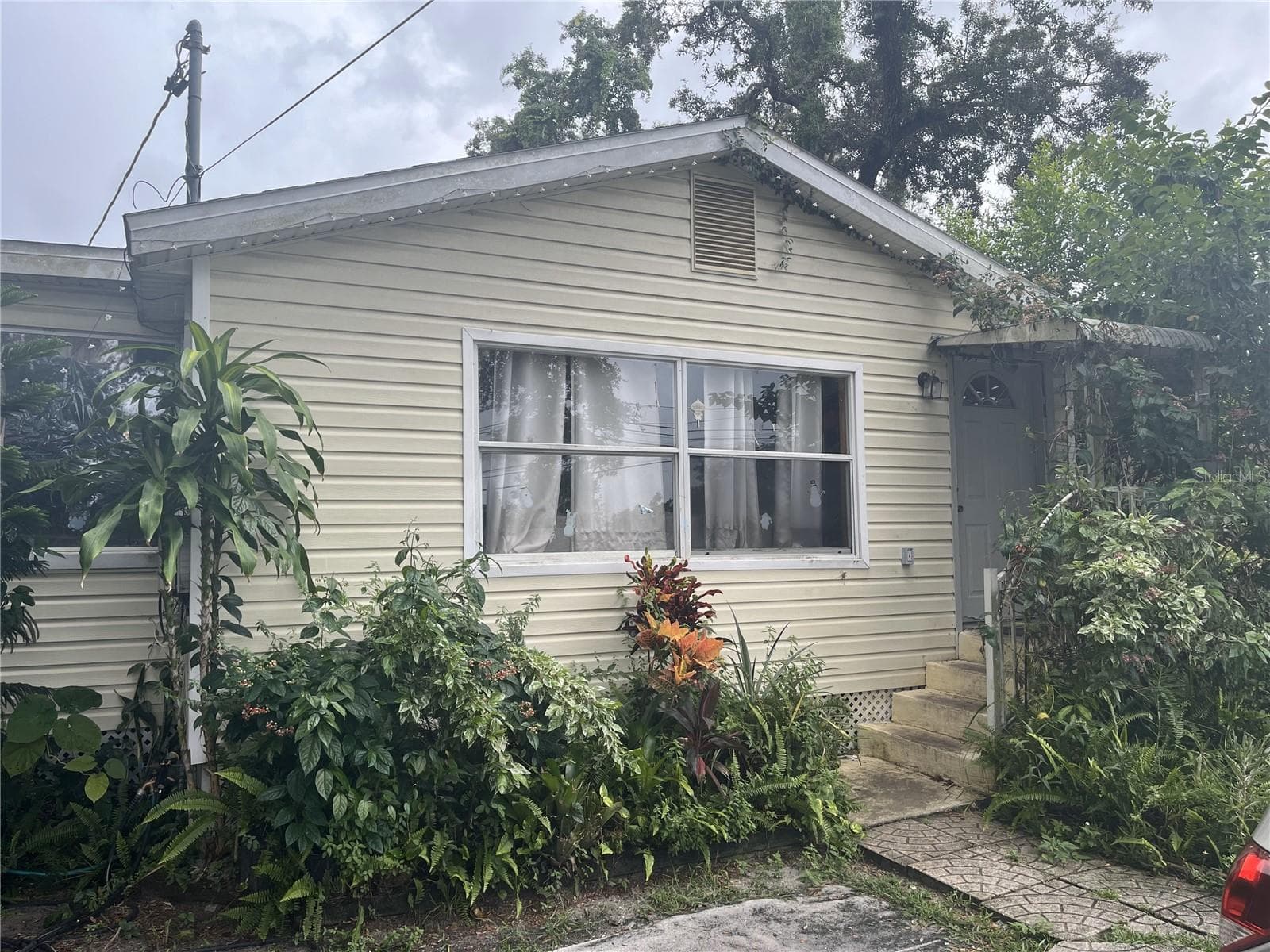 1127 AUBURN STREET — photo 1 of 15