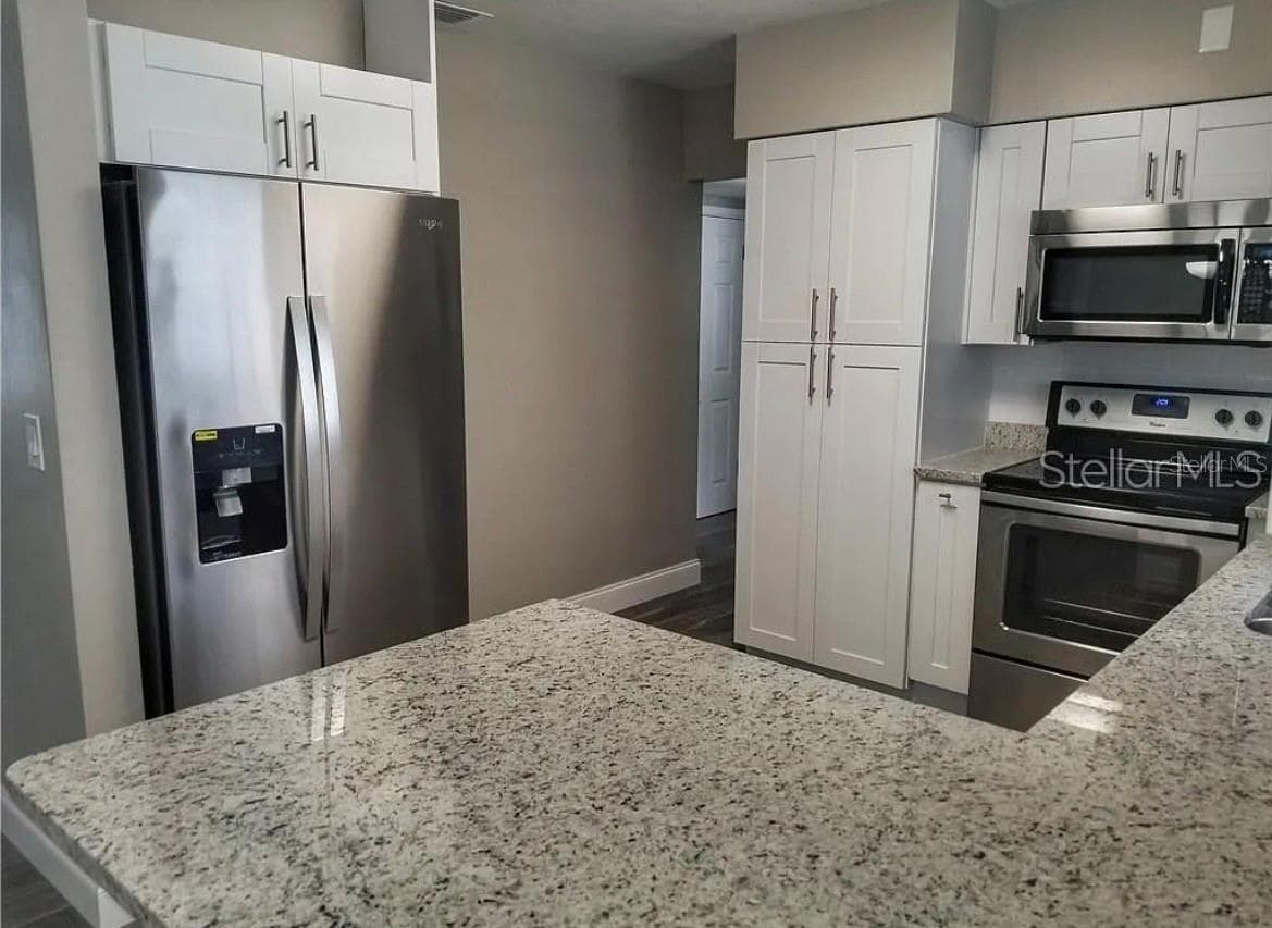 1664 EVERGREEN AVENUE — photo 12 of 41