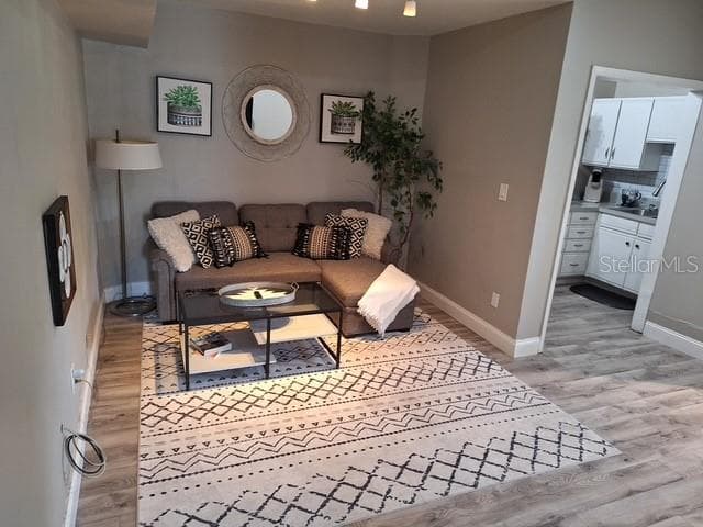 1664 EVERGREEN AVENUE — photo 35 of 41