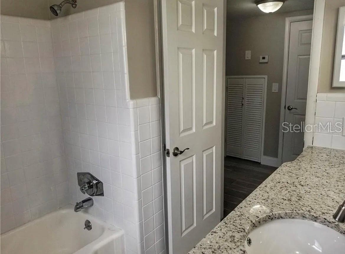 1664 EVERGREEN AVENUE — photo 27 of 41