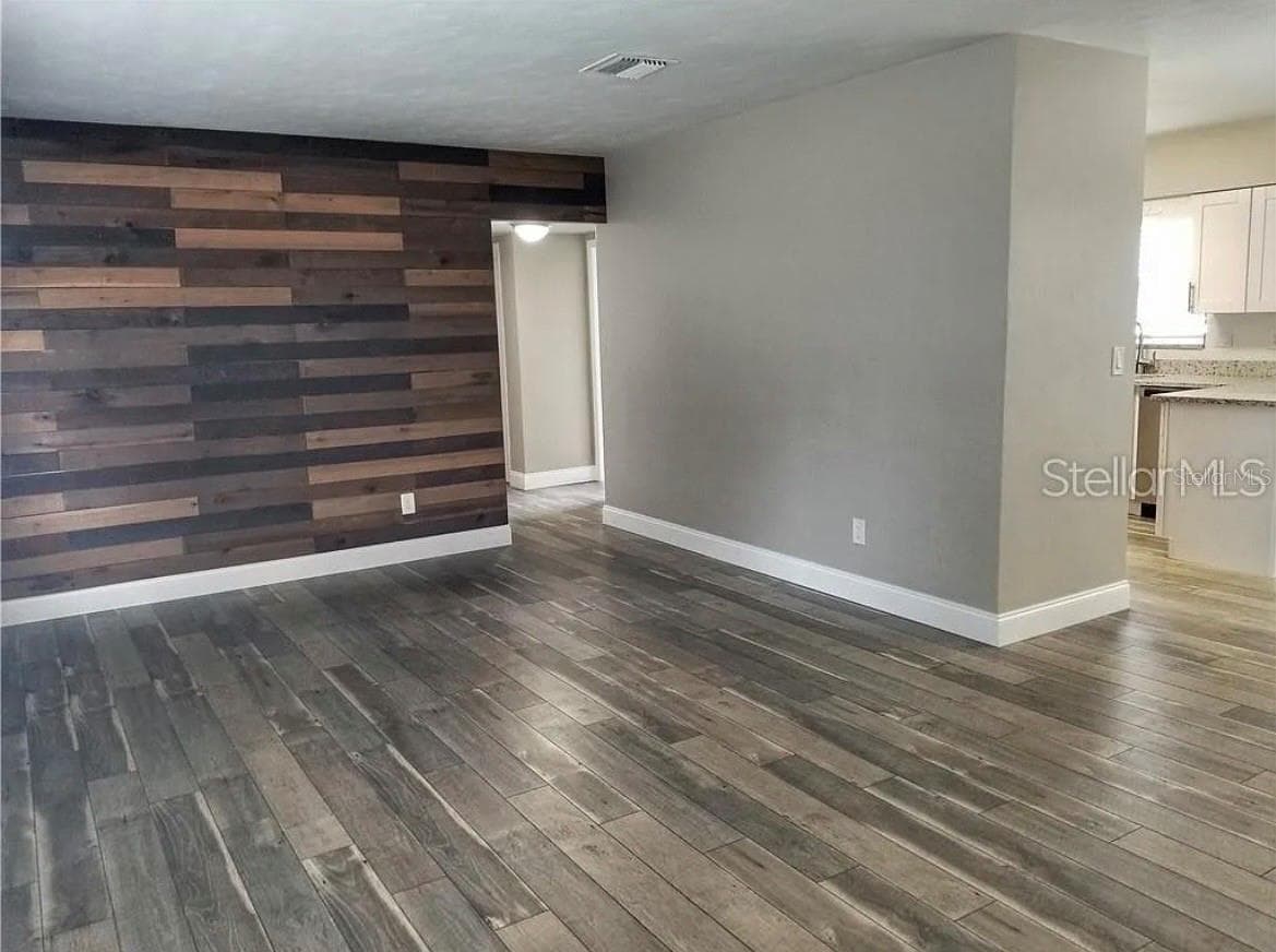 1664 EVERGREEN AVENUE — photo 7 of 41
