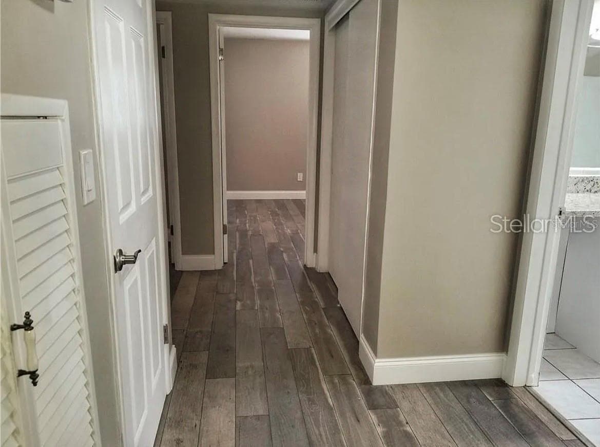 1664 EVERGREEN AVENUE — photo 24 of 41