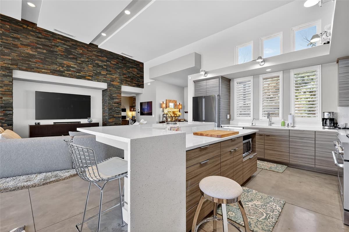 1535 SUNSET CIRCLE — photo 15 of 67