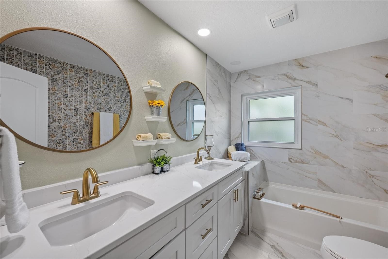 2344 WOODCREST DRIVE — photo 18 of 22