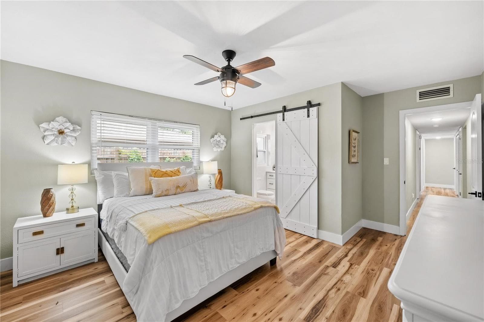 2344 WOODCREST DRIVE — photo 17 of 22