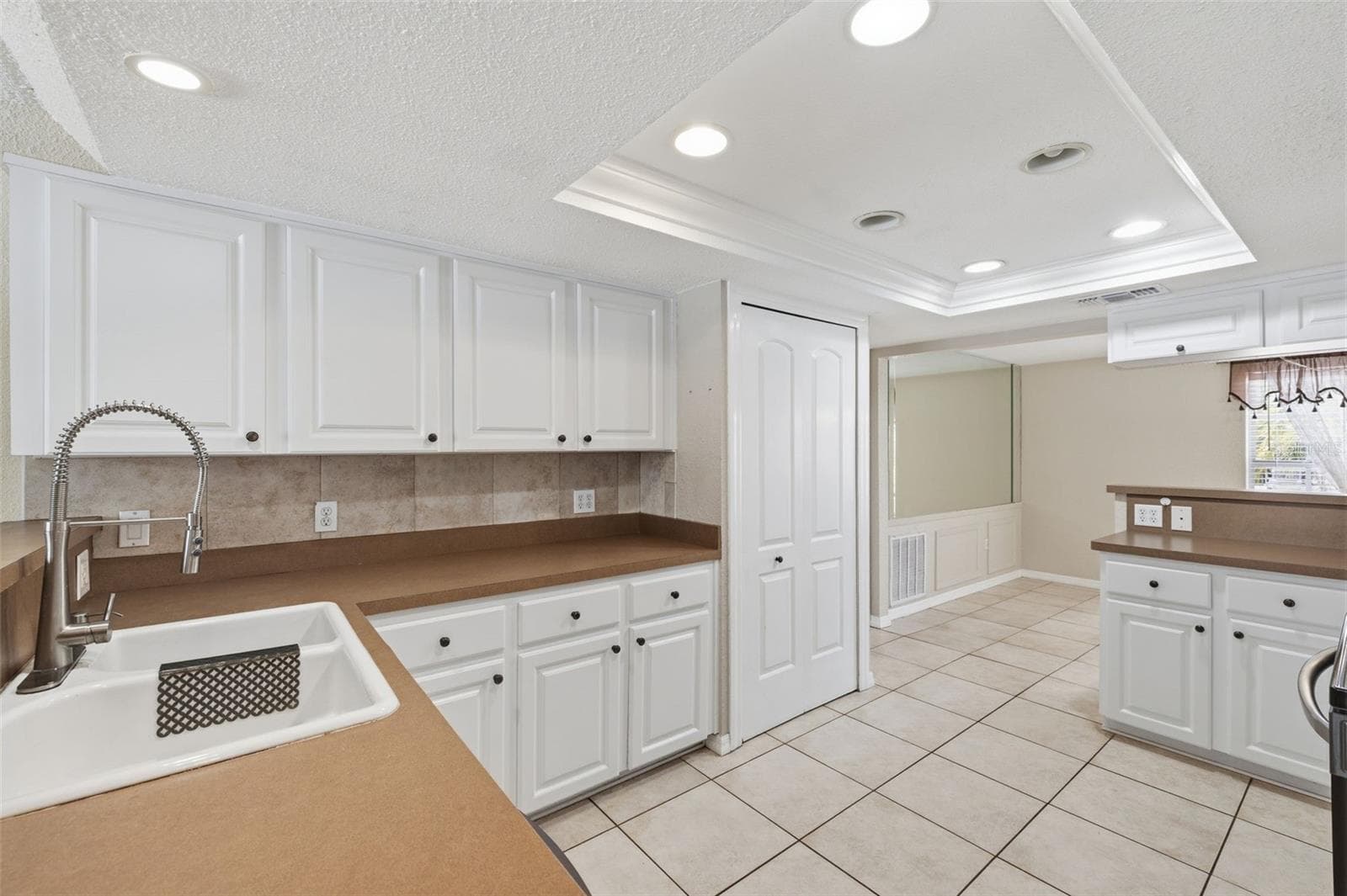10744 OSCEOLA DRIVE — photo 13 of 60
