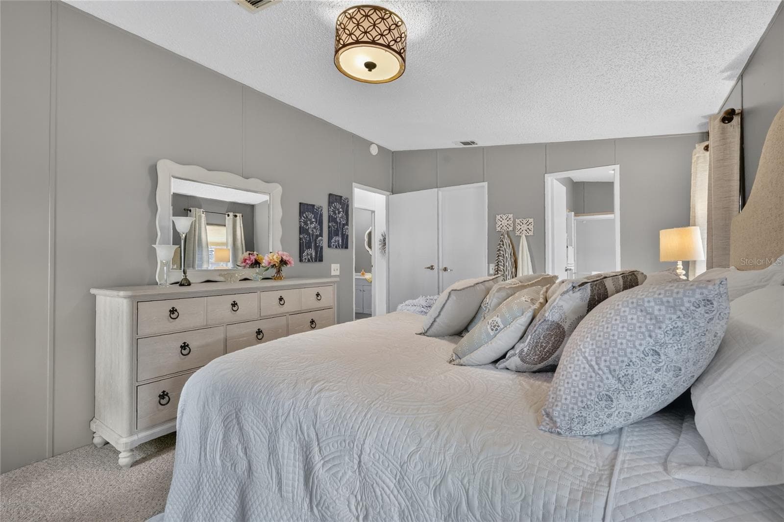 572 TAMMI DRIVE — photo 17 of 36