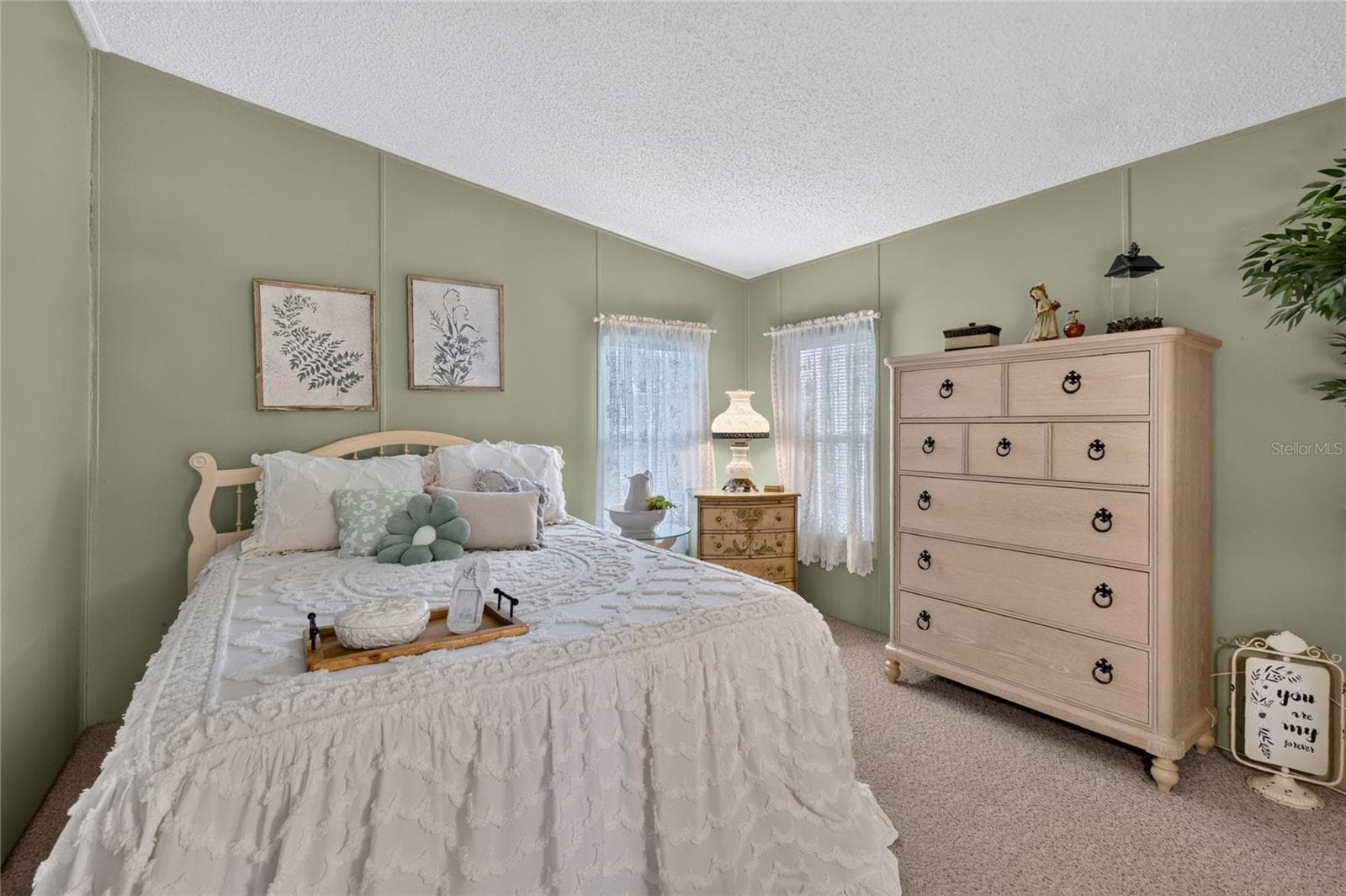 572 TAMMI DRIVE — photo 19 of 36