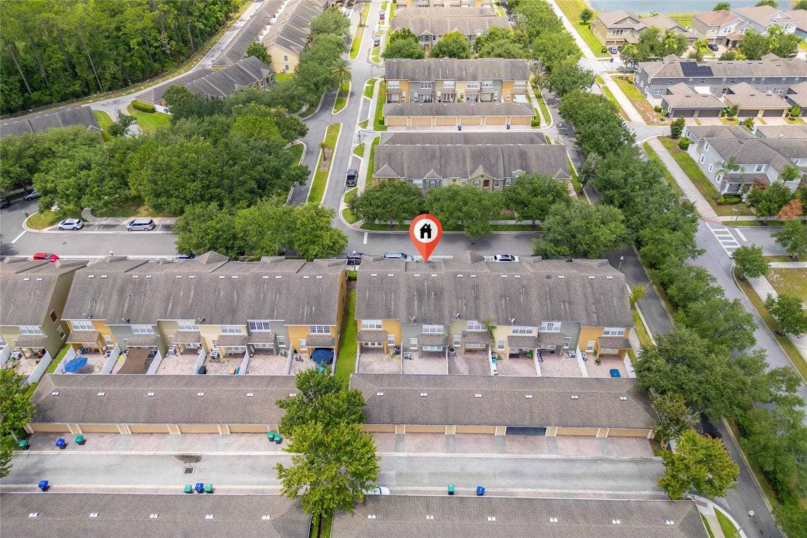 7723 FAIRGROVE AVENUE — photo 4 of 31