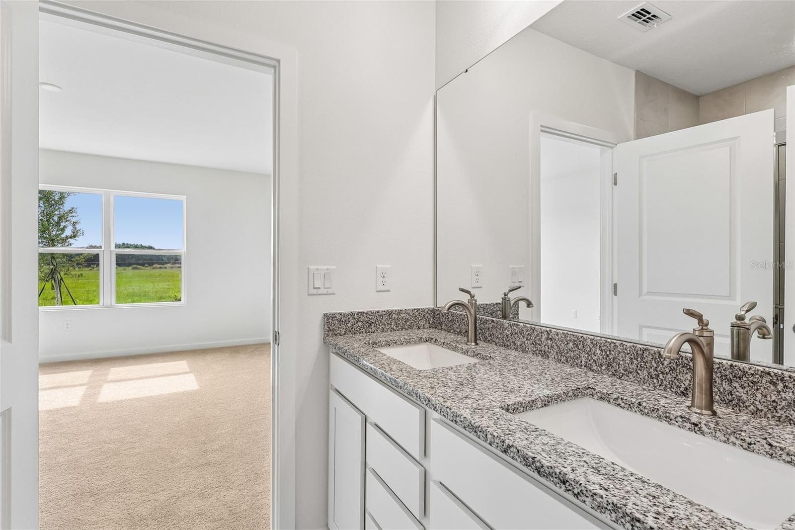 231 HUGO DRIVE — photo 15 of 28