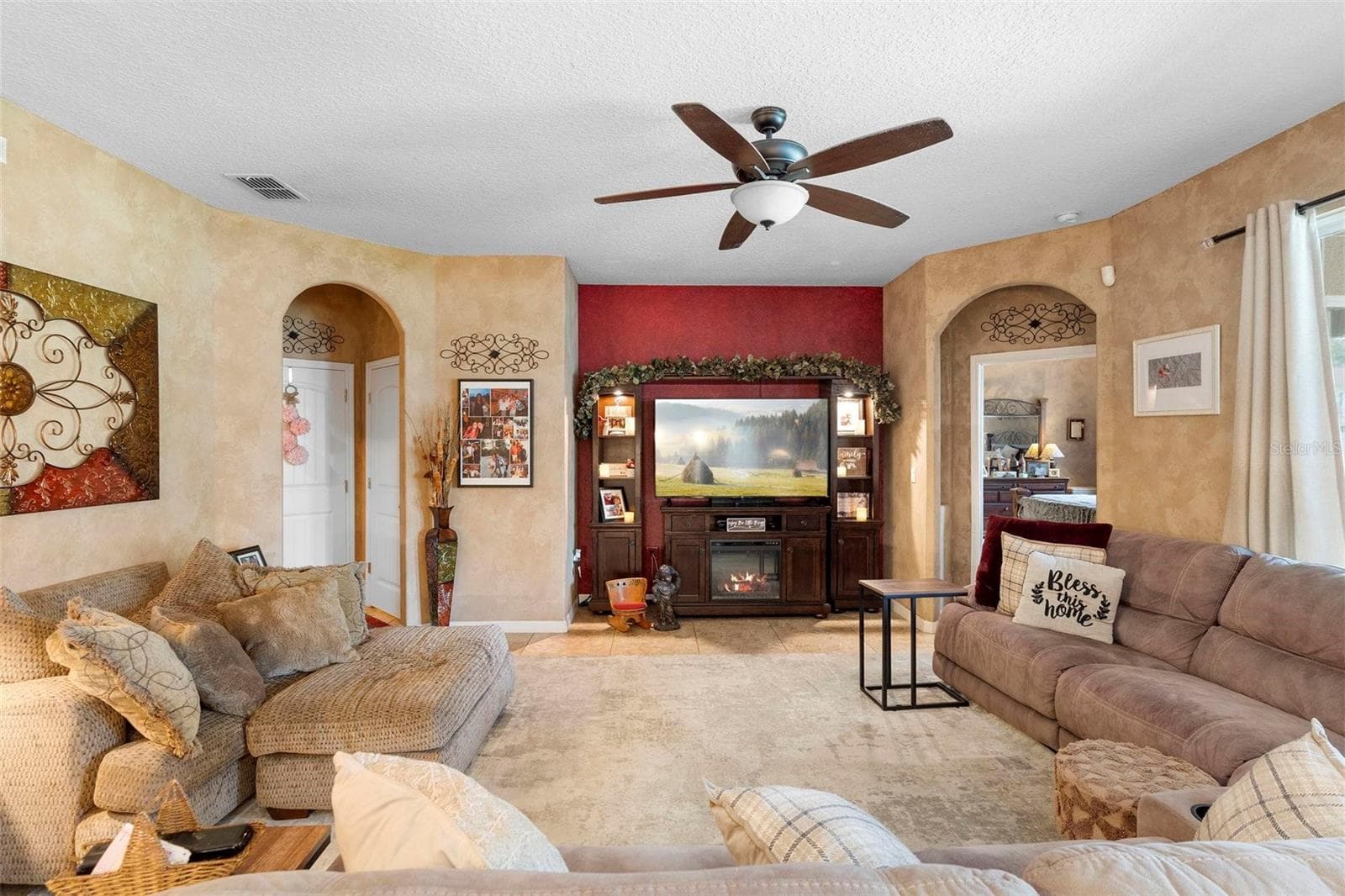 3551 STATHAM DRIVE — photo 21 of 34