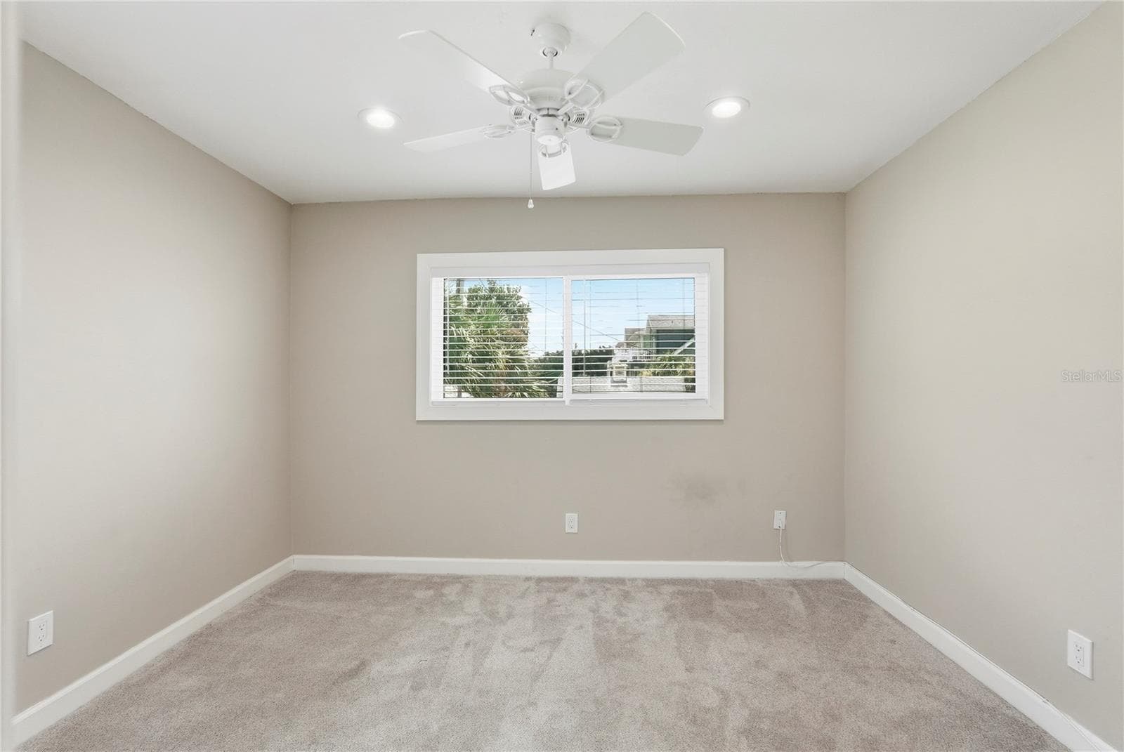 3120 BEACH BOULEVARD — photo 21 of 38