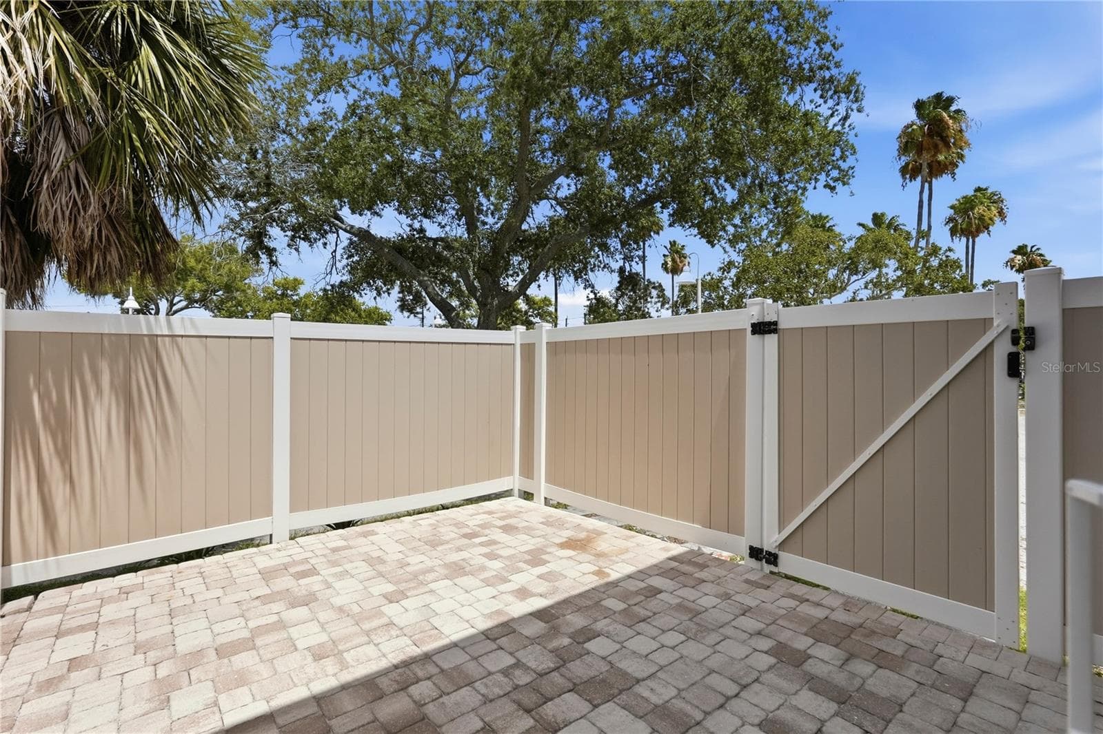 3120 BEACH BOULEVARD — photo 30 of 38