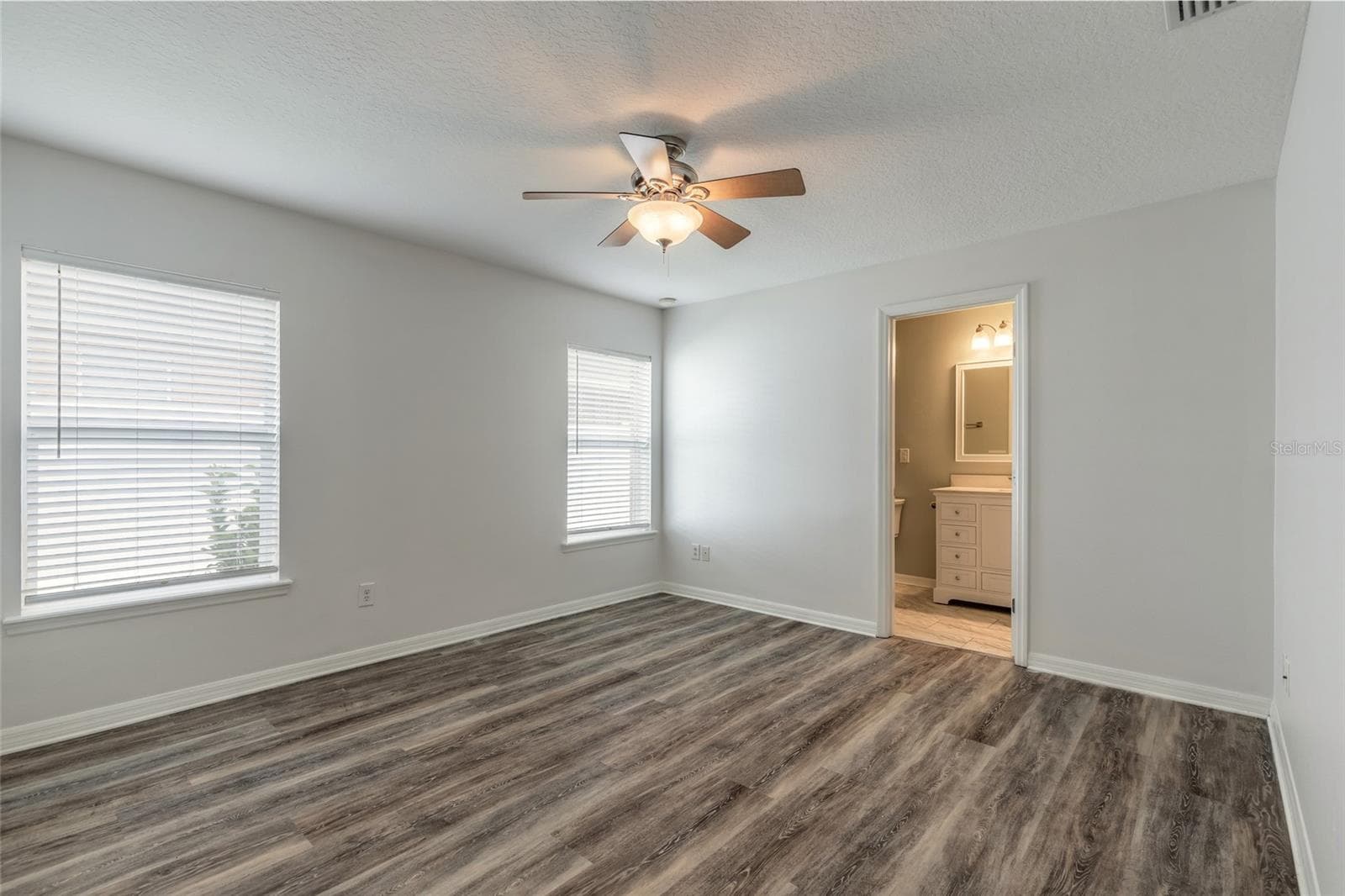 3321 PINTELLO AVENUE — photo 16 of 42