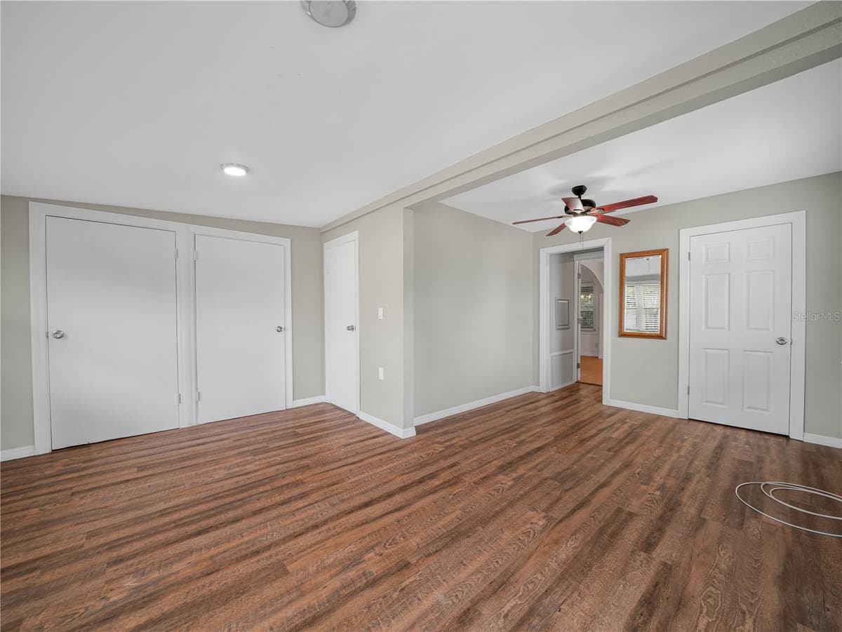201 BROOKS ROAD — photo 13 of 27