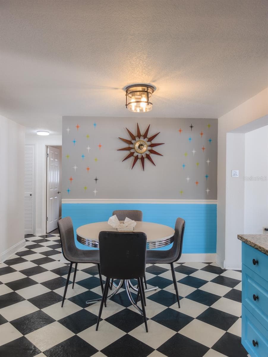 3650 KINGSBURY DRIVE — photo 13 of 42
