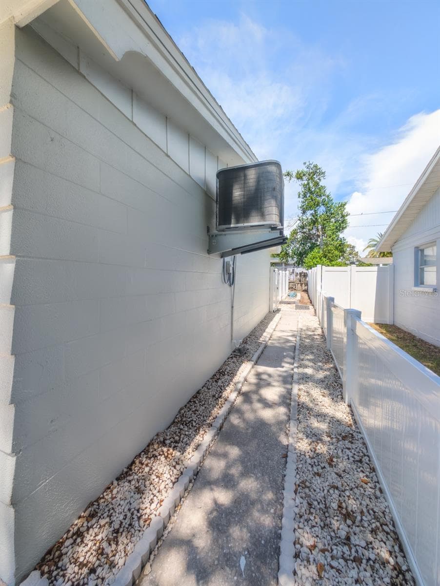 3650 KINGSBURY DRIVE — photo 28 of 42