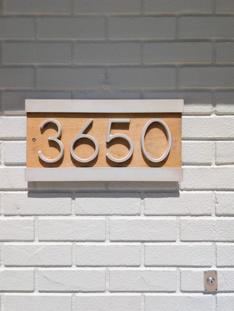 3650 KINGSBURY DRIVE — photo 2 of 42