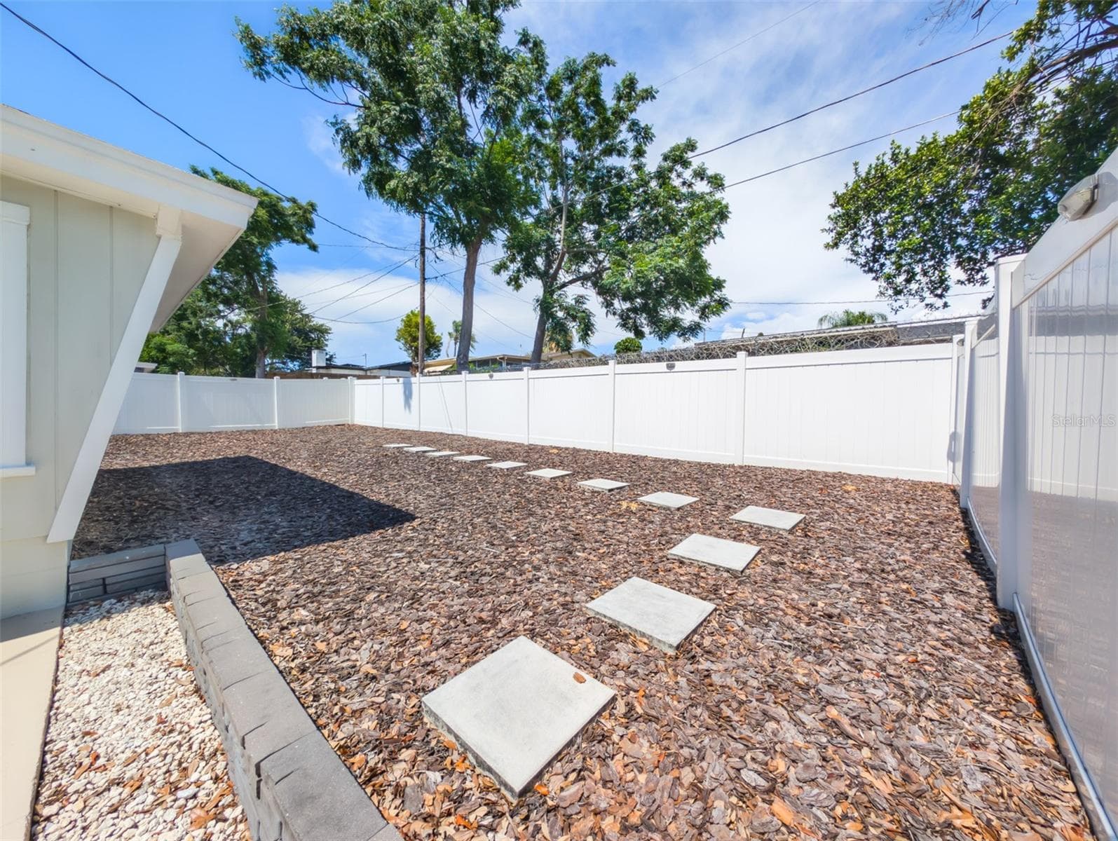 3650 KINGSBURY DRIVE — photo 31 of 42