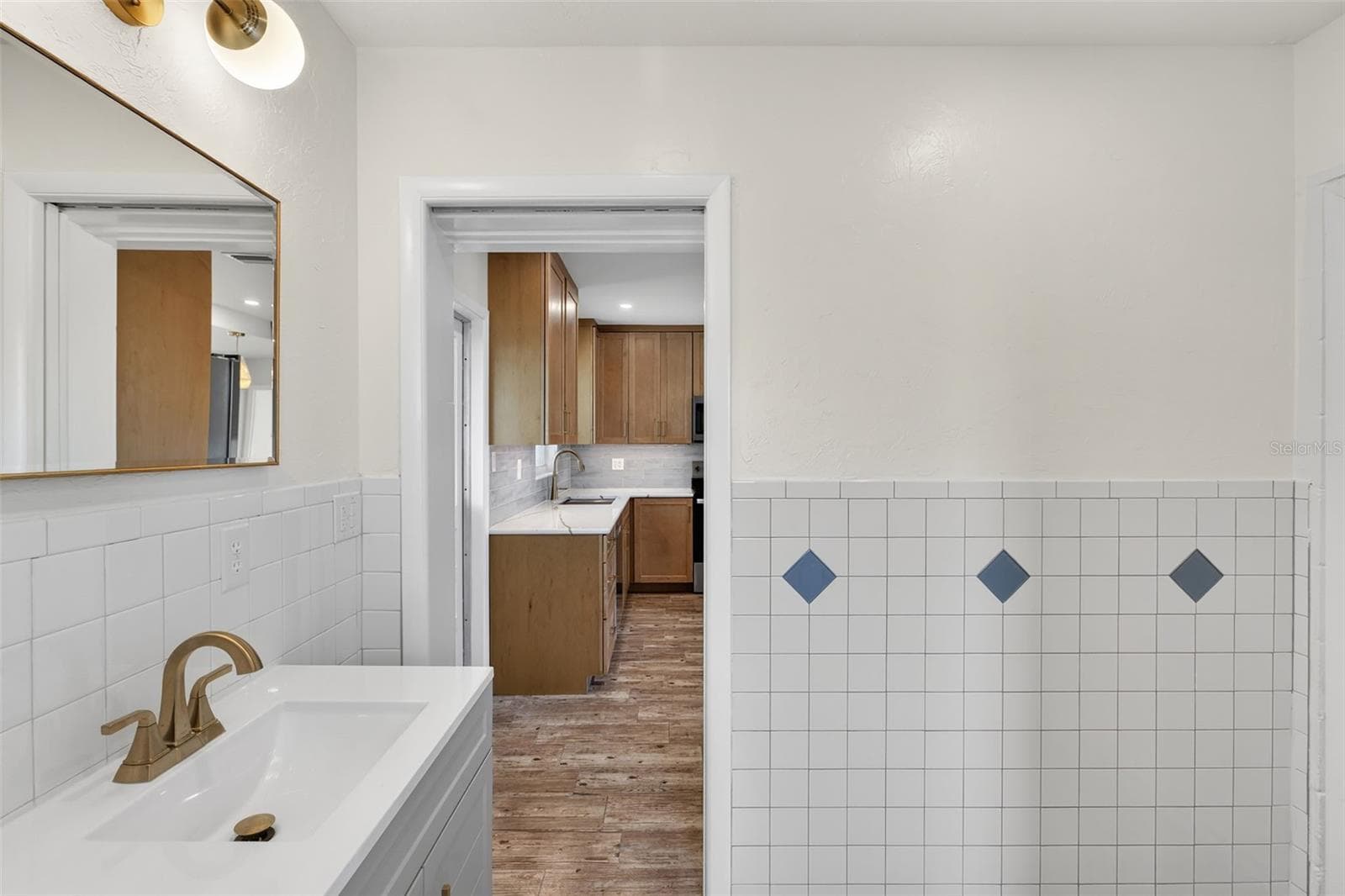 10451 MARION STREET — photo 23 of 35