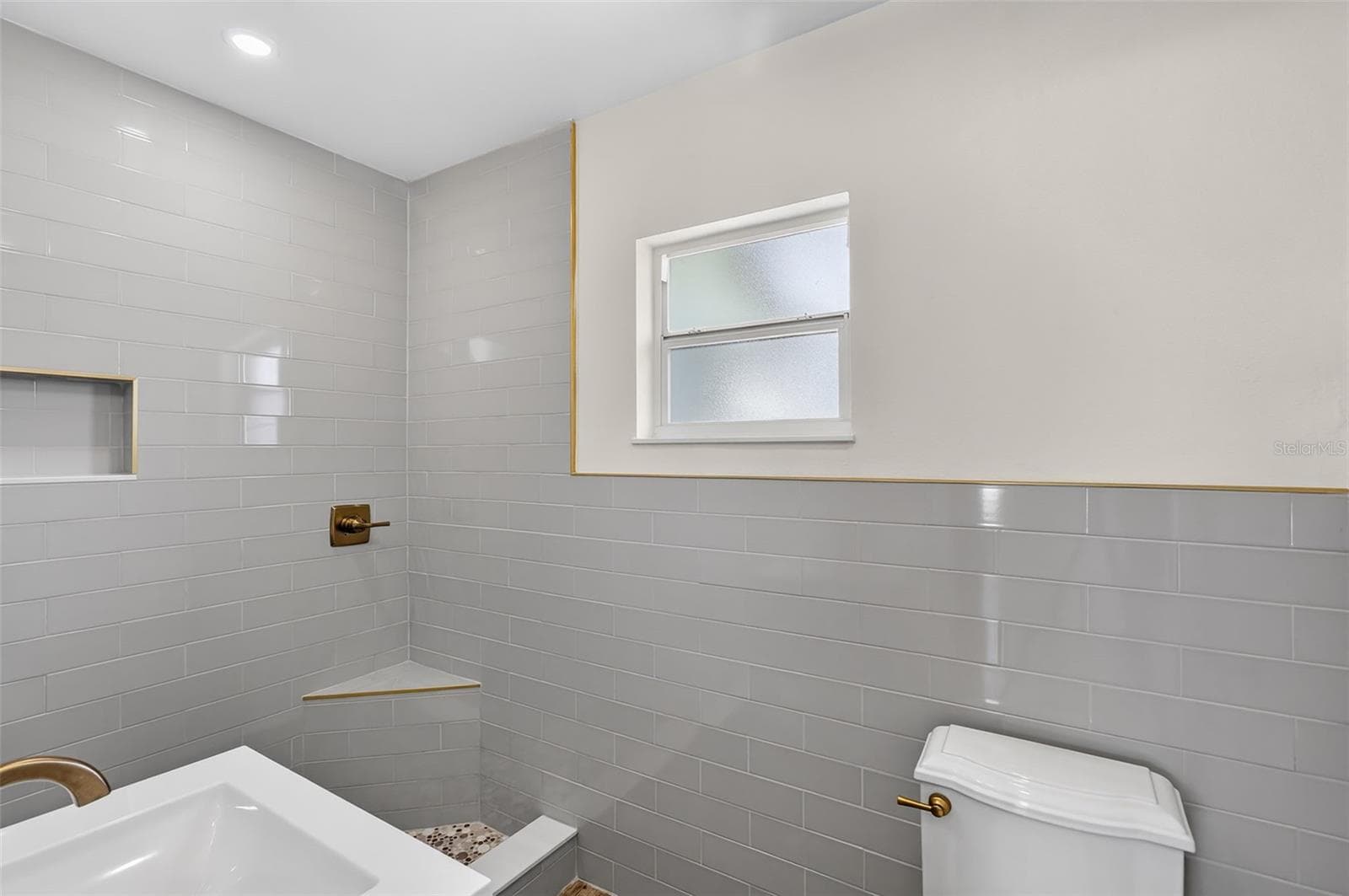 10451 MARION STREET — photo 25 of 35