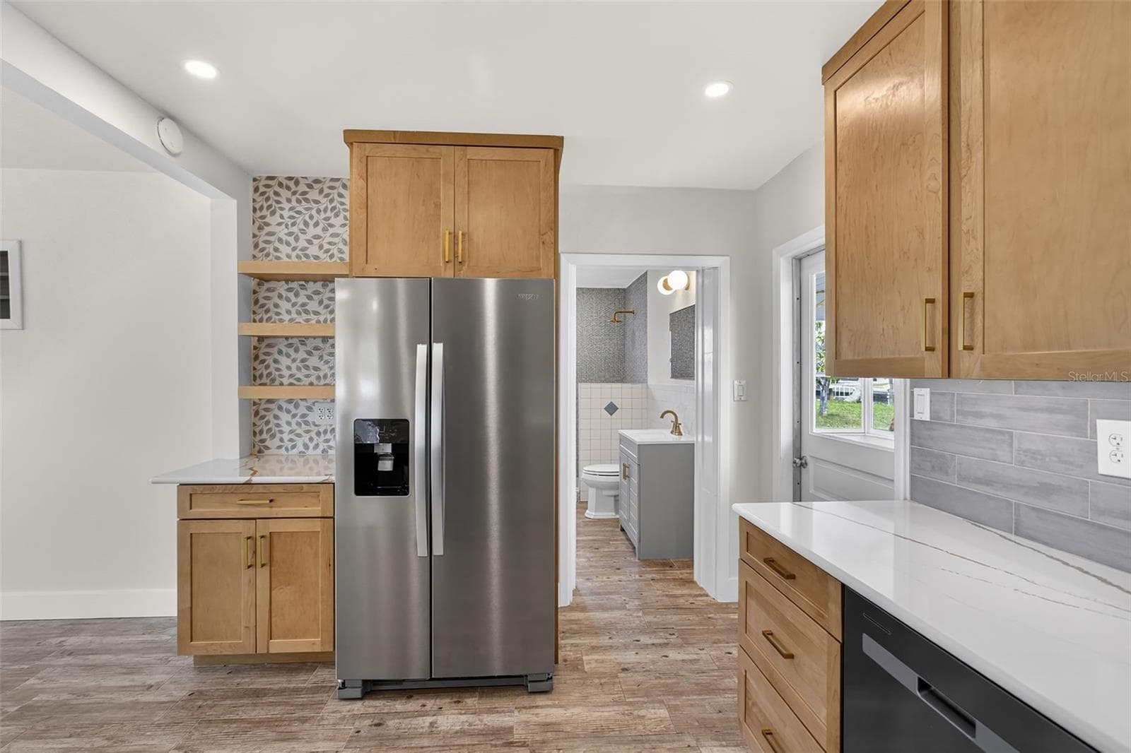 10451 MARION STREET — photo 16 of 35