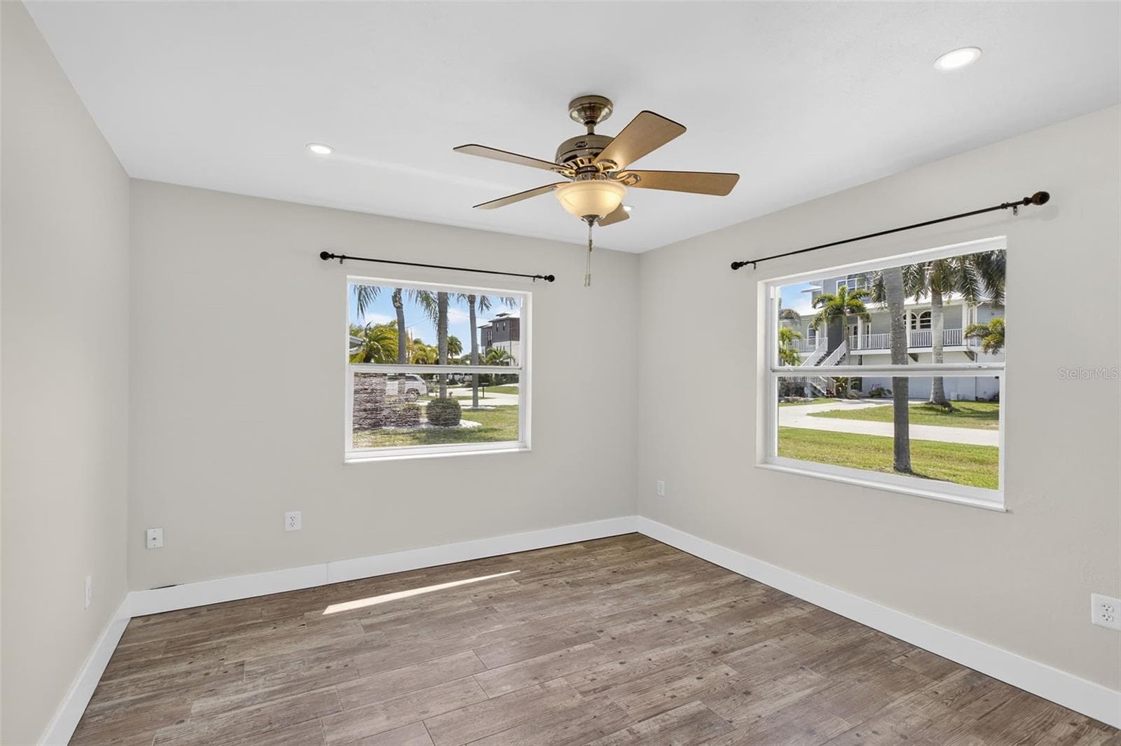 10451 MARION STREET — photo 31 of 35