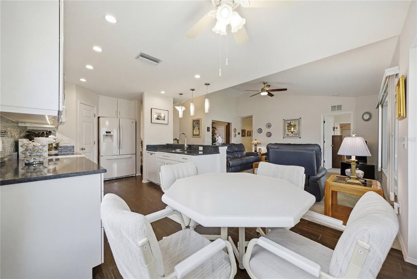 4226 KINGSFIELD DRIVE — photo 13 of 66