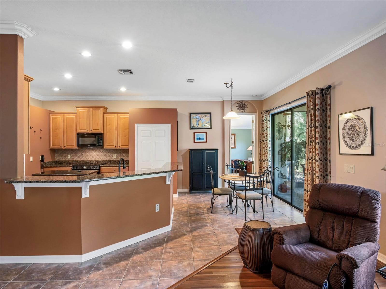 177 OVEROAKS PLACE — photo 19 of 49