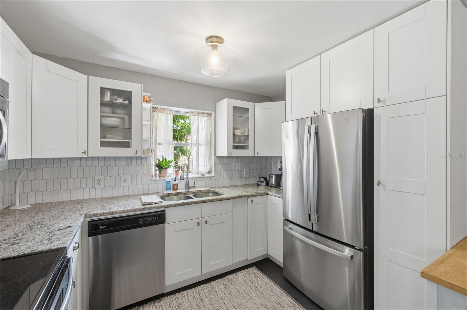 1423 HENRY AVENUE — photo 8 of 25