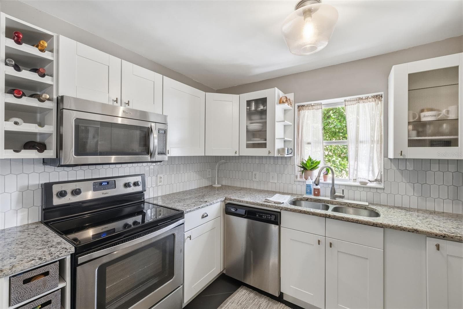 1423 HENRY AVENUE — photo 9 of 25