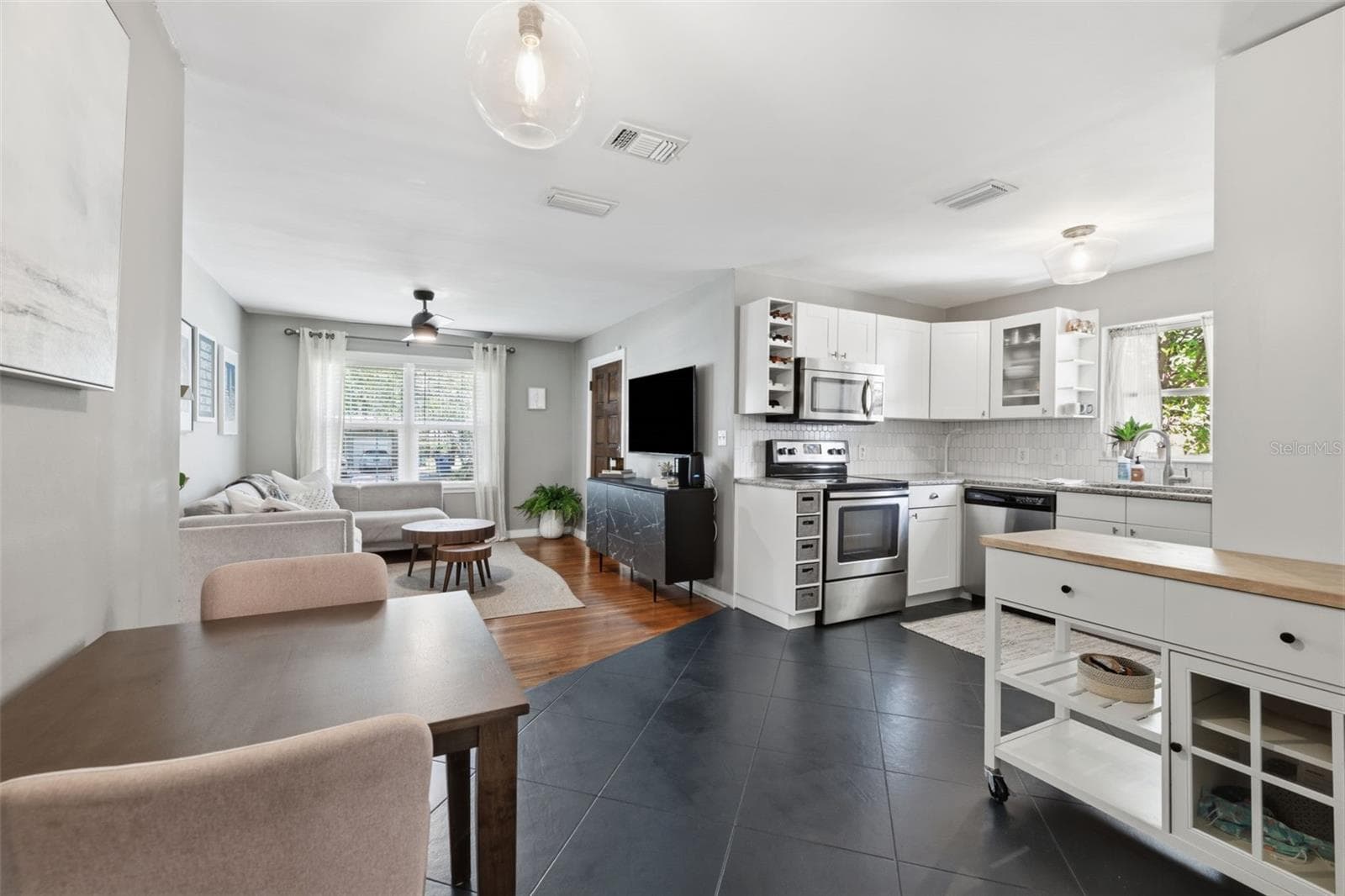1423 HENRY AVENUE — photo 10 of 25