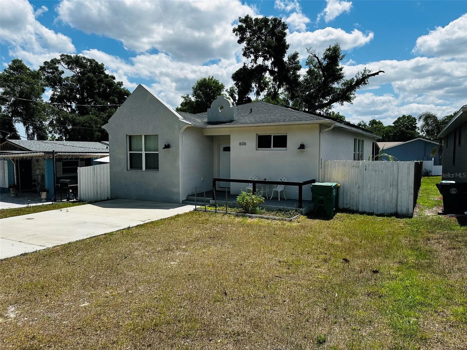 606 VOORHIS AVENUE — photo 1 of 22