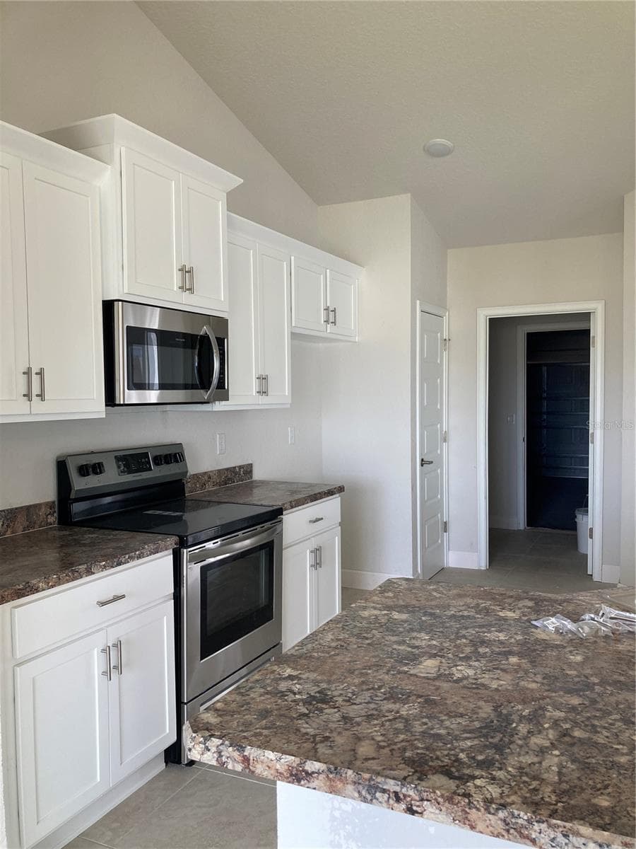 8 DOGWOOD PLACE — photo 9 of 13