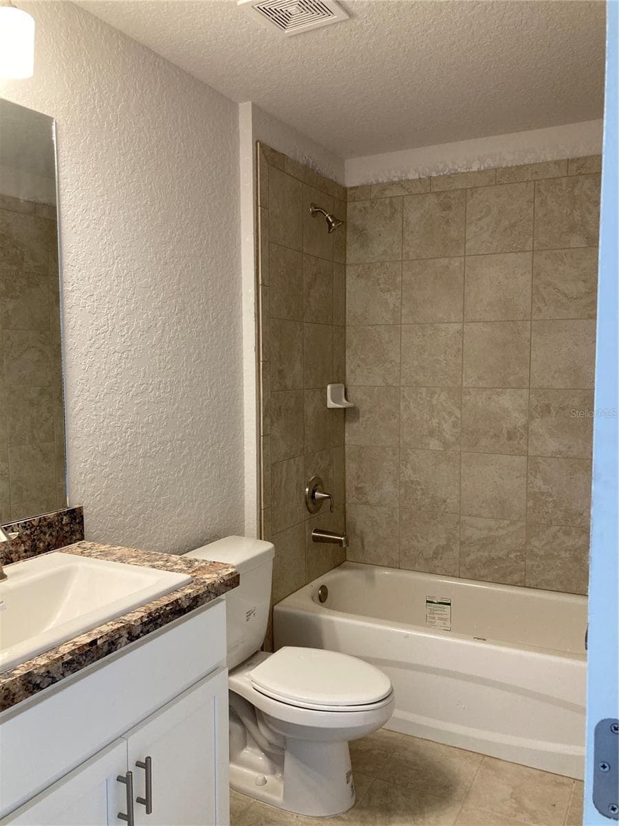 8 DOGWOOD PLACE — photo 7 of 13