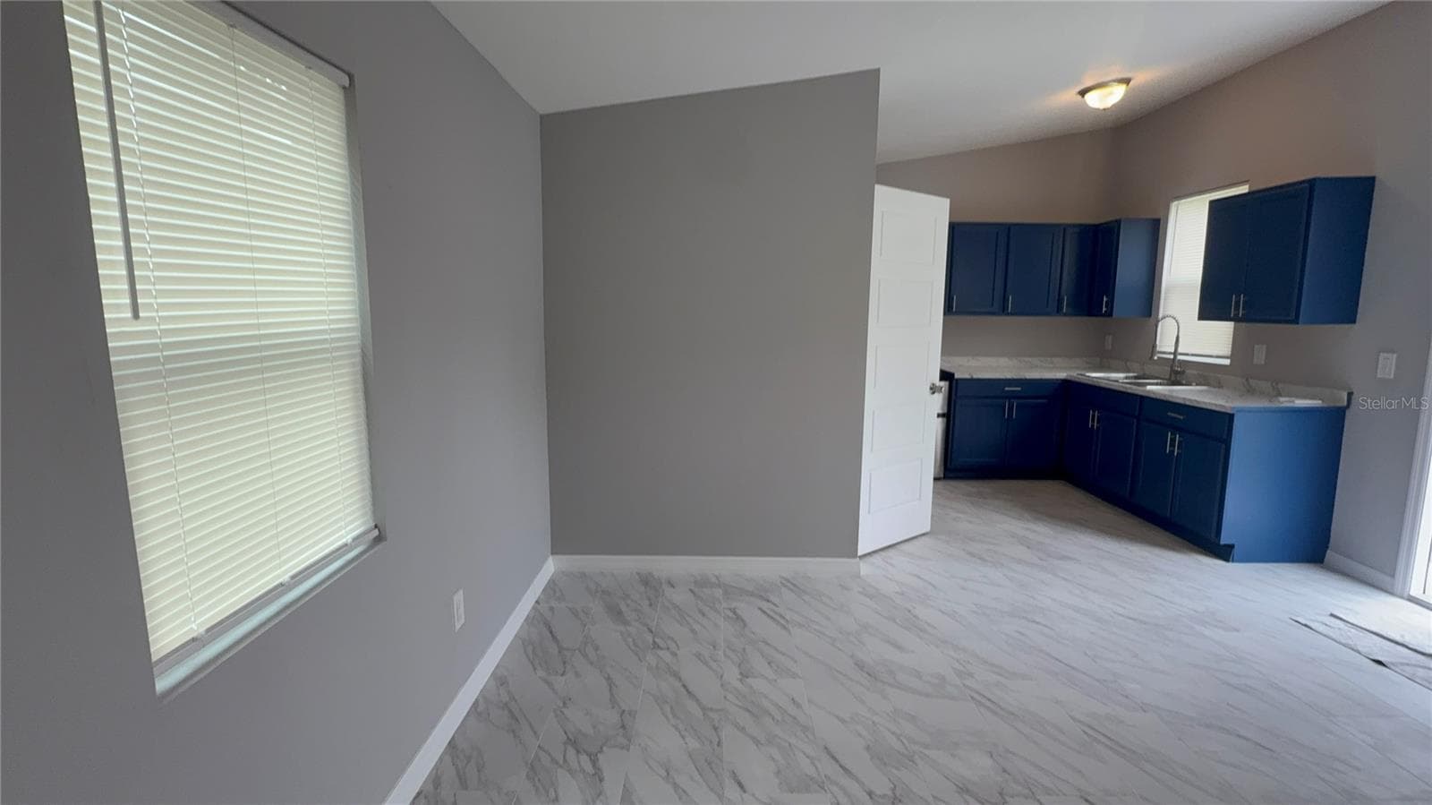 8623 WILLOW AVENUE — photo 7 of 14