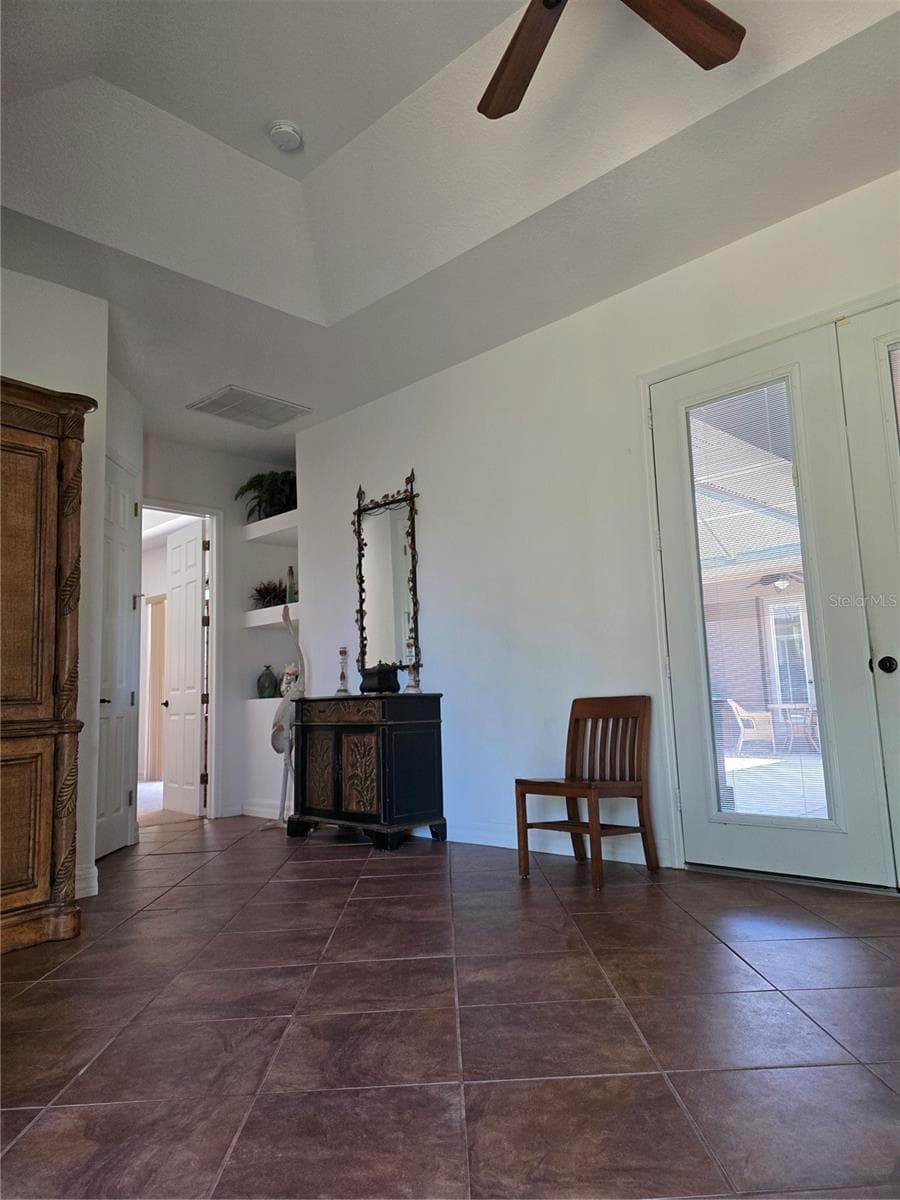 222 ROTONDA BOULEVARD — photo 27 of 77