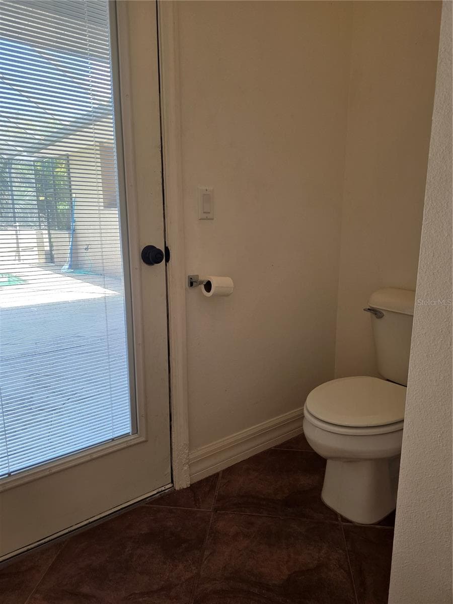 222 ROTONDA BOULEVARD — photo 43 of 77