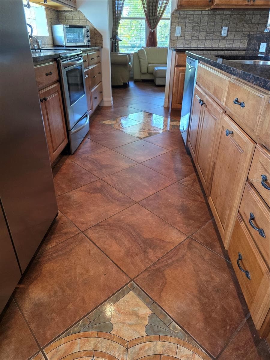 222 ROTONDA BOULEVARD — photo 12 of 77