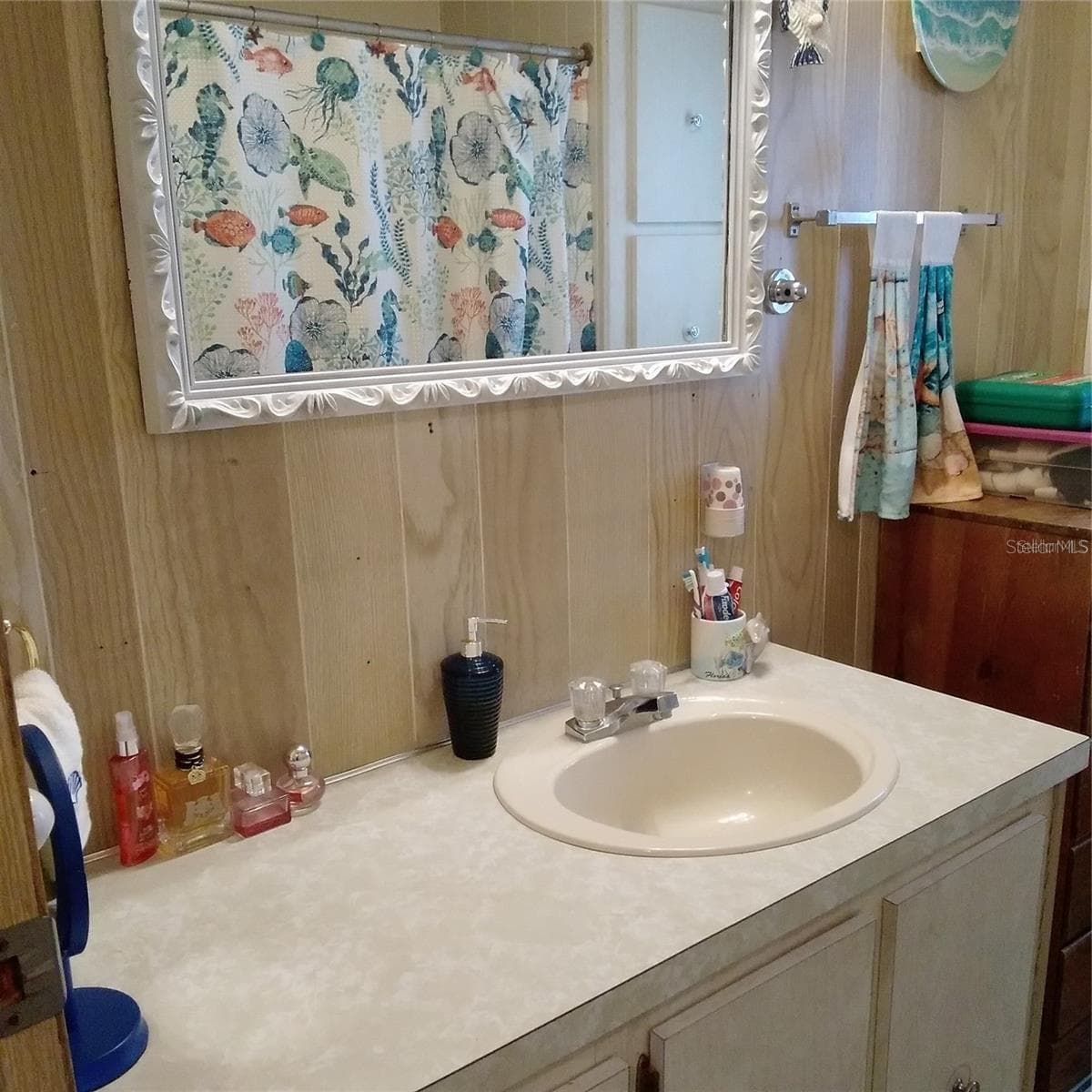 10473 HOLIDAY SHORES DRIVE — photo 10 of 20