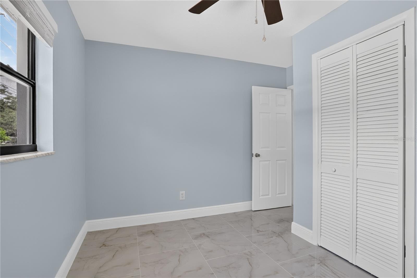 10405 22ND STREET — photo 19 of 25