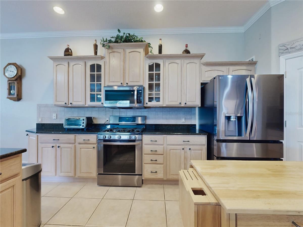 649 TERNBERRY FOREST DRIVE — photo 16 of 100
