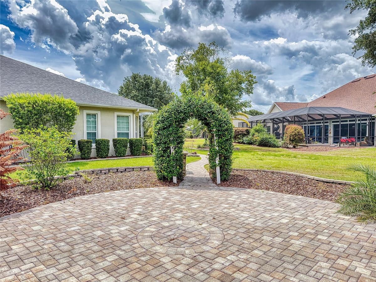 649 TERNBERRY FOREST DRIVE — photo 81 of 100