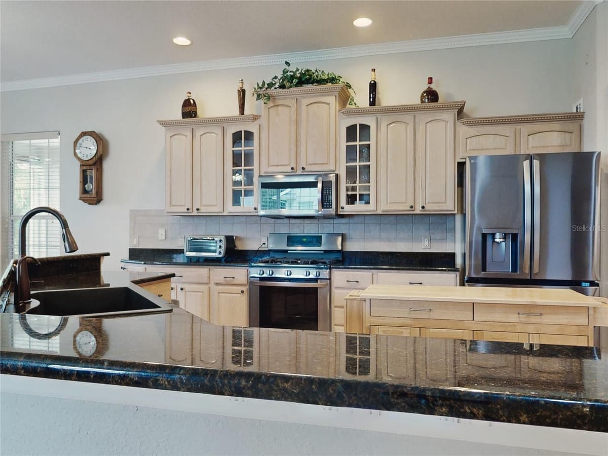 649 TERNBERRY FOREST DRIVE — photo 21 of 100