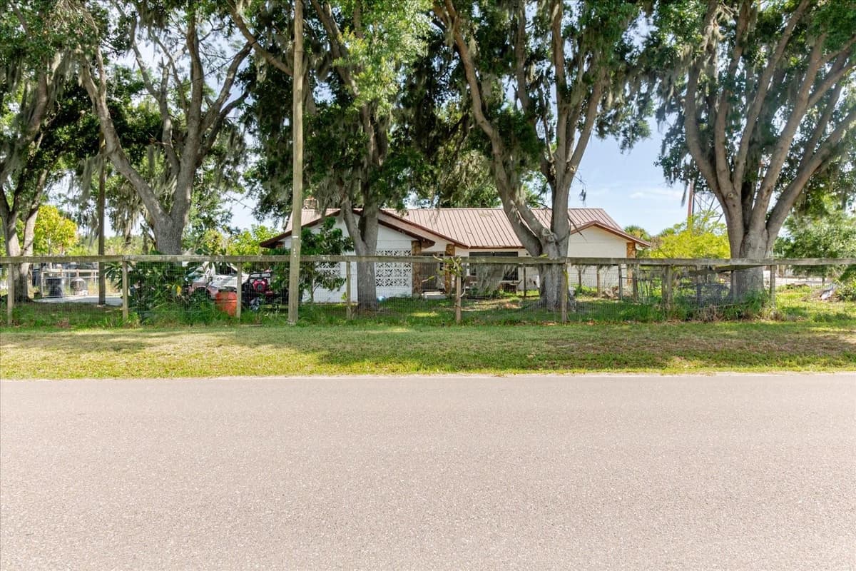 11109 SUMNER ROAD — photo 5 of 88