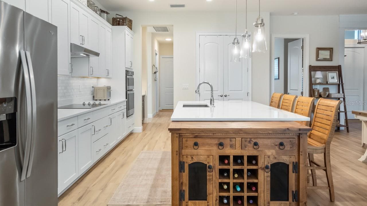 4008 PINNACLE PLACE COURT — photo 10 of 53