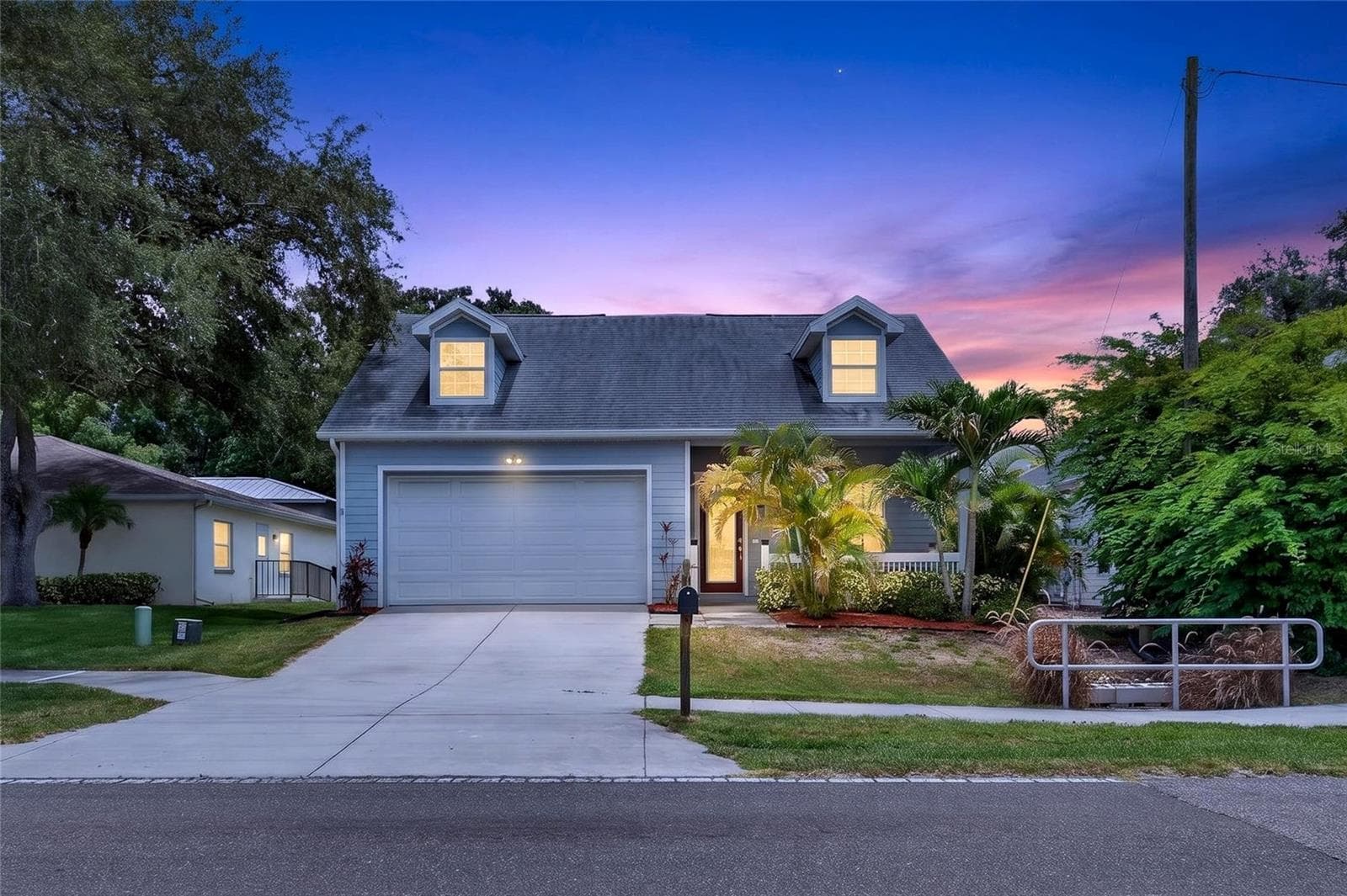 1535 PINEHURST ROAD — photo 1 of 40