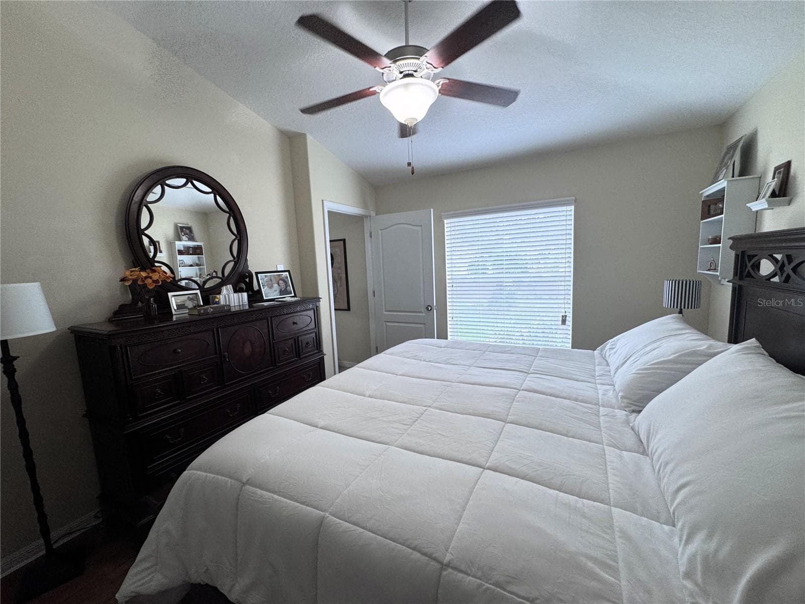 18722 DOBSON DRIVE — photo 25 of 37
